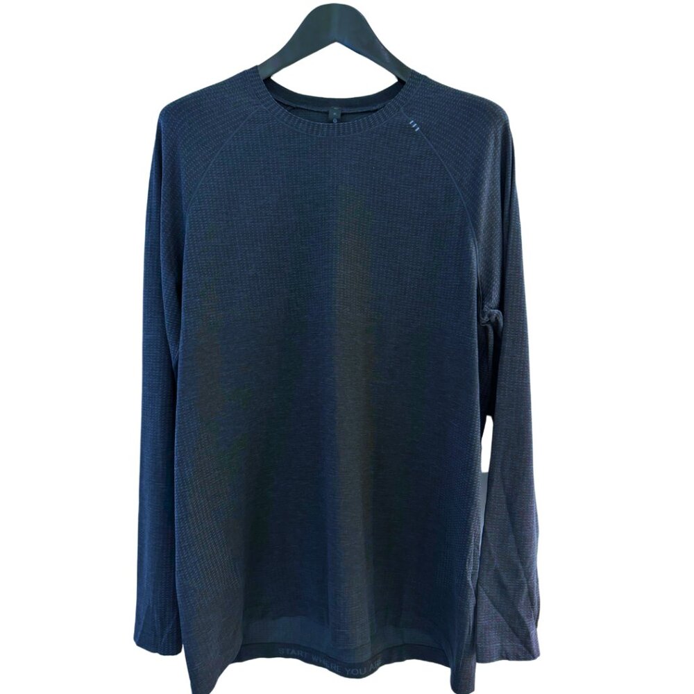 Lululemon Men's Vent Tech Long Sleeve XL in Navy Blue